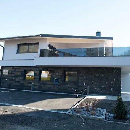 Haus Christine - Summercard Included Apartmán Zell am See